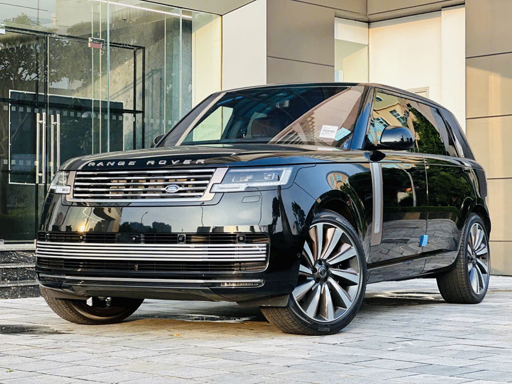 Range Rover 2025 Luxury Chauffeur Vehicle